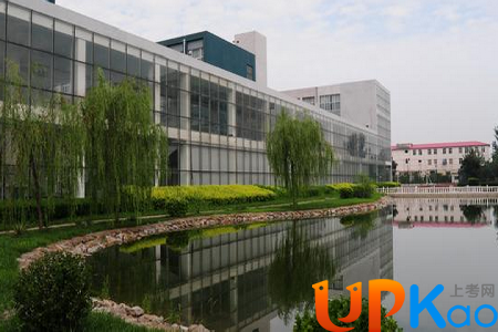 天津渤海职业技术学院2017学费标准