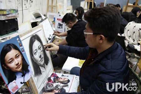 2018河南省美术艺考生350分左右可以上什么样的大学
