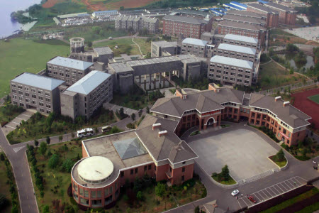 2018广西理科高考生北京交通大学和华中科技大学选哪个学校比较好