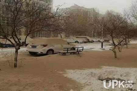 新疆乌鲁木齐下的雪为什么是黄色的 ​新疆乌鲁木齐黄色的雪含有什么物质