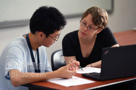 河南大学中外合作毕业证与一本毕业证有区别吗 对英语成绩有要求吗